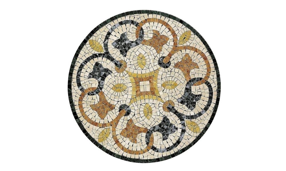 Круглое панно из мозаики
