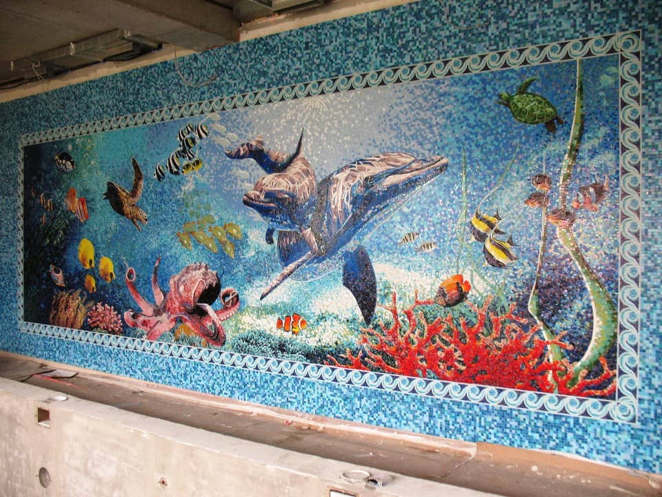 Панно из мозаики дельфины на стену