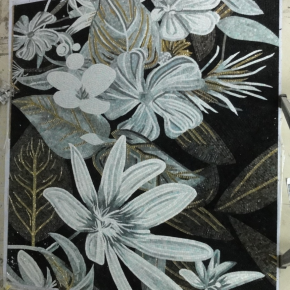чёрно белое мозаичное панно с цветами 4