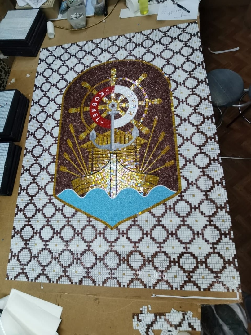 Логотипы и гербы из мозаики 3