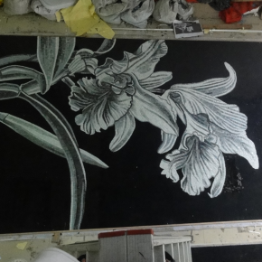 чёрно белое мозаичное панно с цветами 9